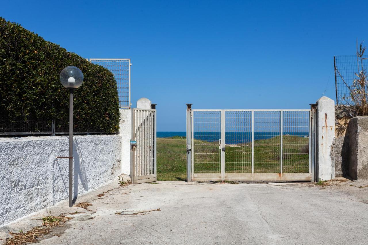 Casalmare Apartments One Step From The Sea Mola di Bari Exterior photo