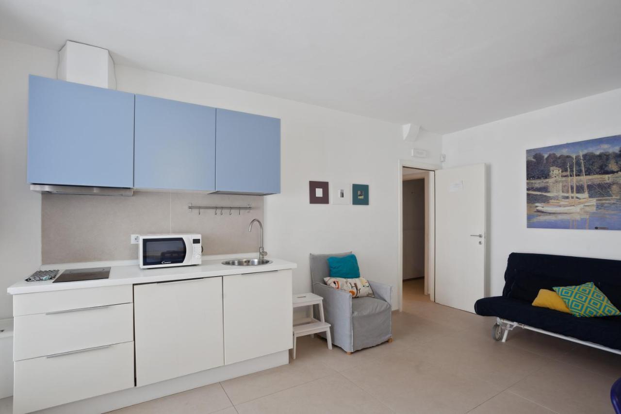 Casalmare Apartments One Step From The Sea Mola di Bari Exterior photo