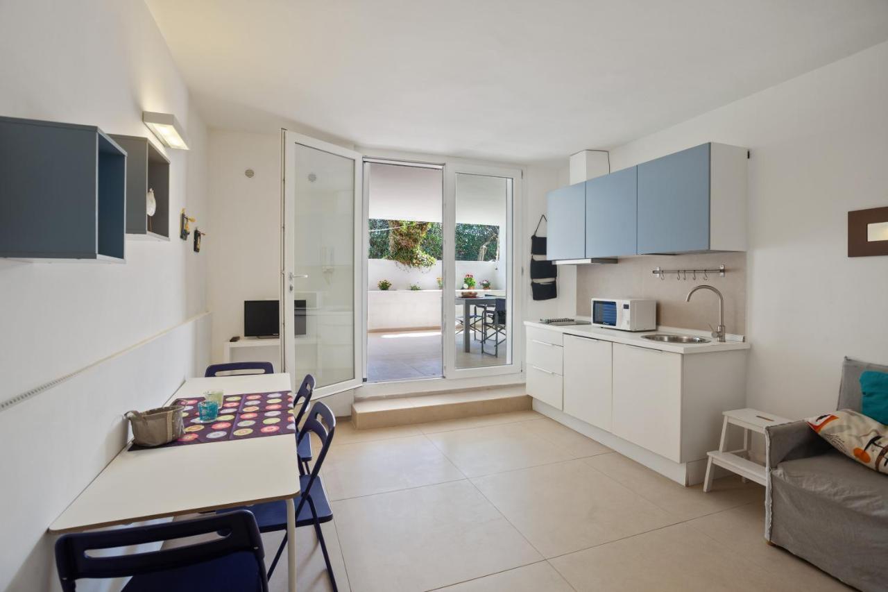 Casalmare Apartments One Step From The Sea Mola di Bari Exterior photo